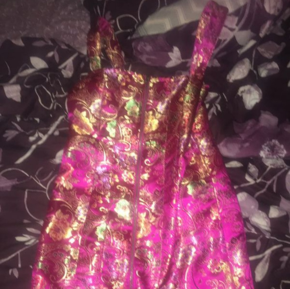 Beautiful dress zip up